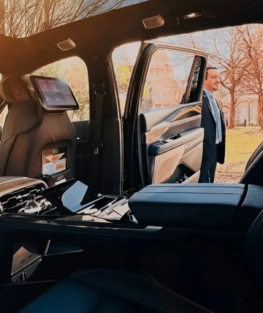 Event Round-Up: Holiday Parades & Night-Out Transport Options in the Tri-State